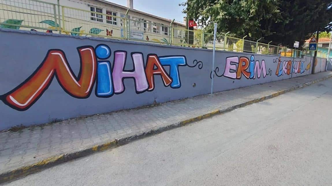 OKUL BAHÇEMİZİ SEVGİYLE BOYADIK, ÇOCUKLARIMIZLA RENKLENECEK! ️